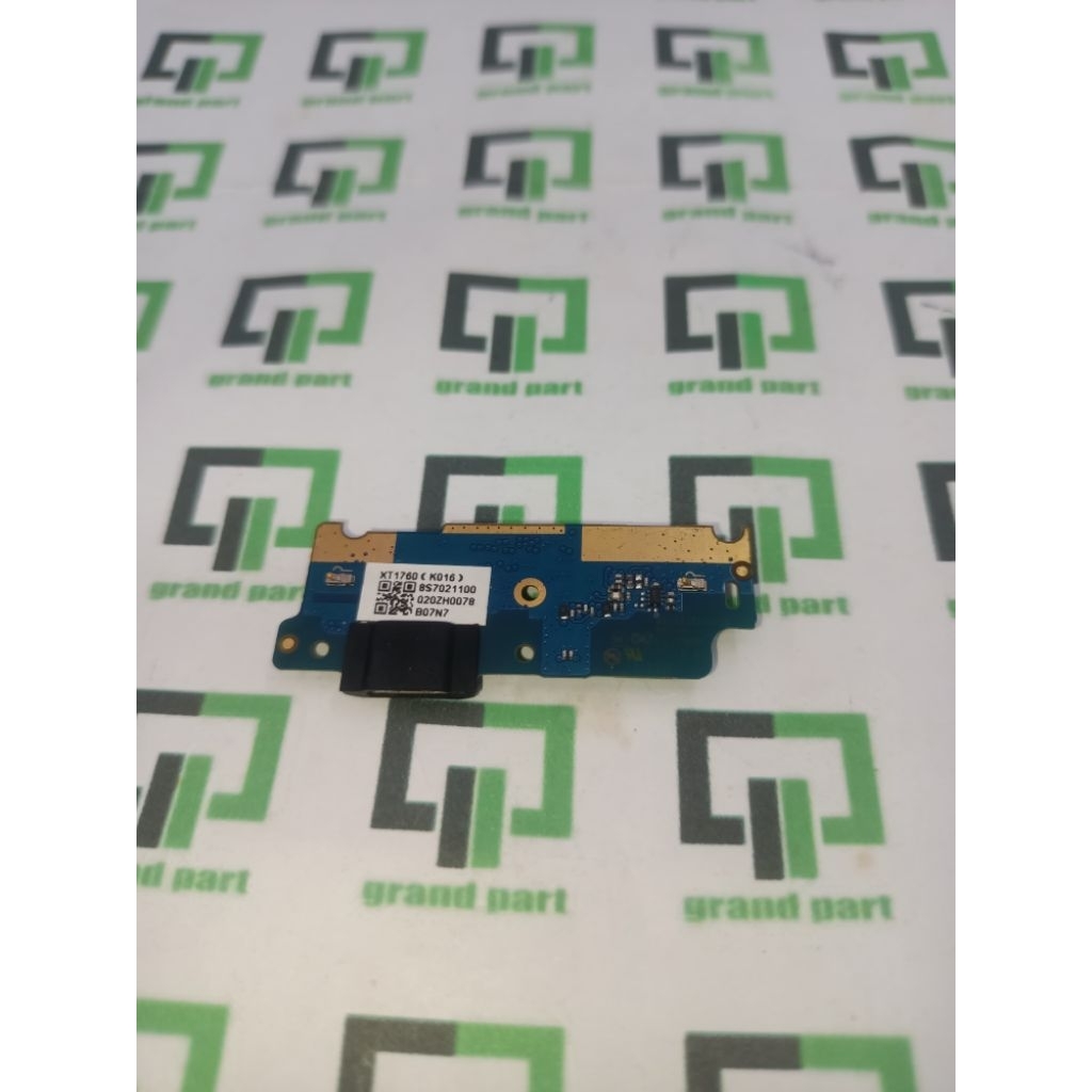 MOTOROLA E4 FLEXIBEL CHARGER PAPAN CAS ORI PART