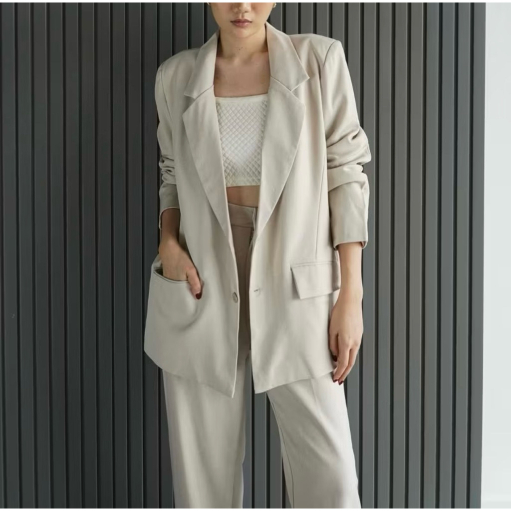 New Dame Blazer by Yeona