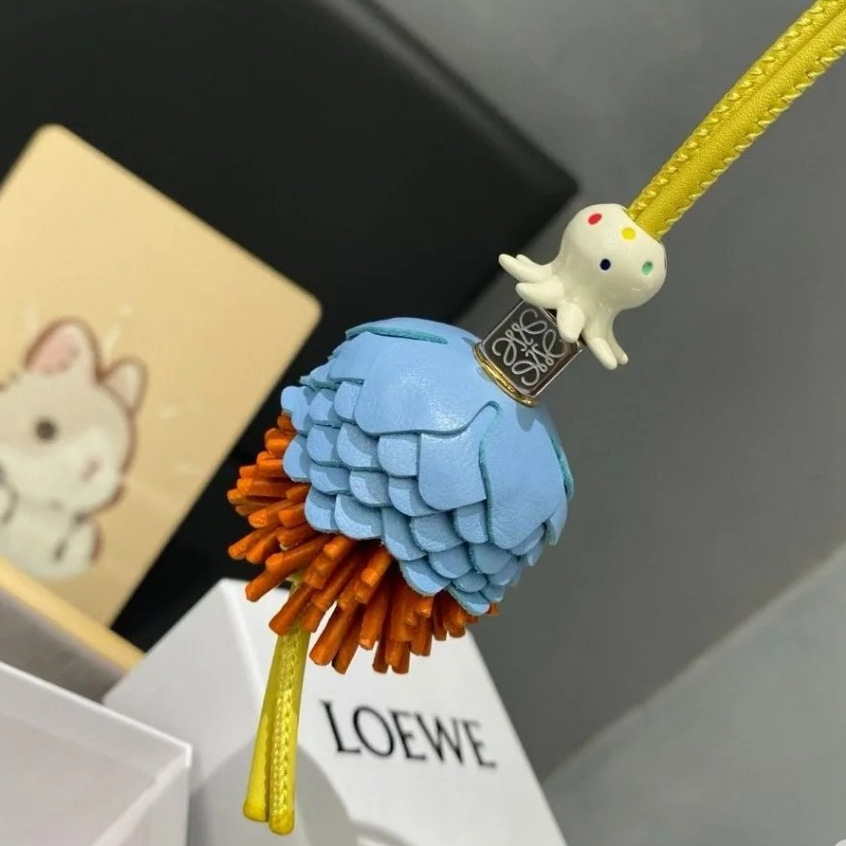 2025 musim panas LOEWE Paula Bag Charm Small Animal Flower Set Gantungan Tas Premium Keychain Esteti