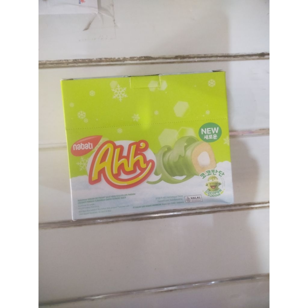 

Nabati Ahh Cocopan 1 Box Isi 20 / Rasa Cocopandan