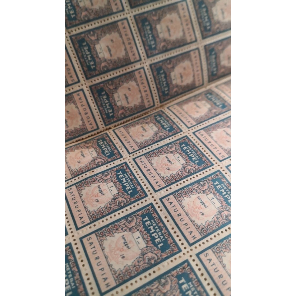 

paket 100pcs materi tempel satu rupiah 1960an