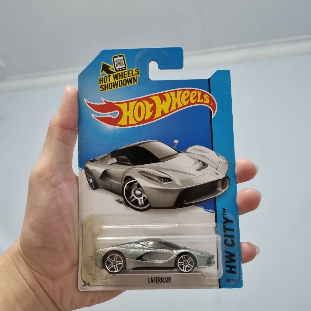 HOT WHEELS LAFERRARI SILVER