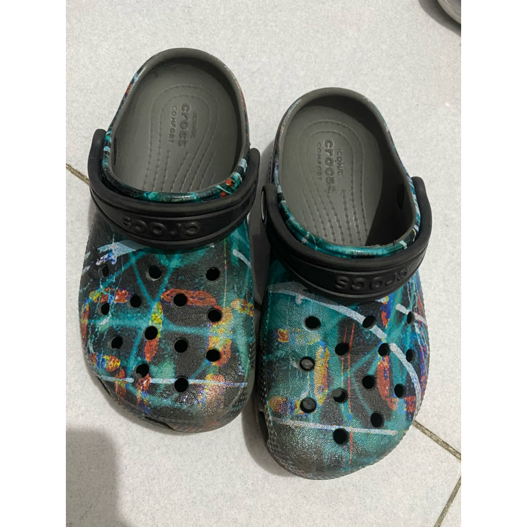 preloved crocs