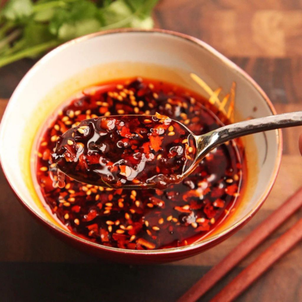 

Chili Oil GGS Food | Sensasi Pedas Gurih Laut | Sambal Minyak Serbaguna 10 g