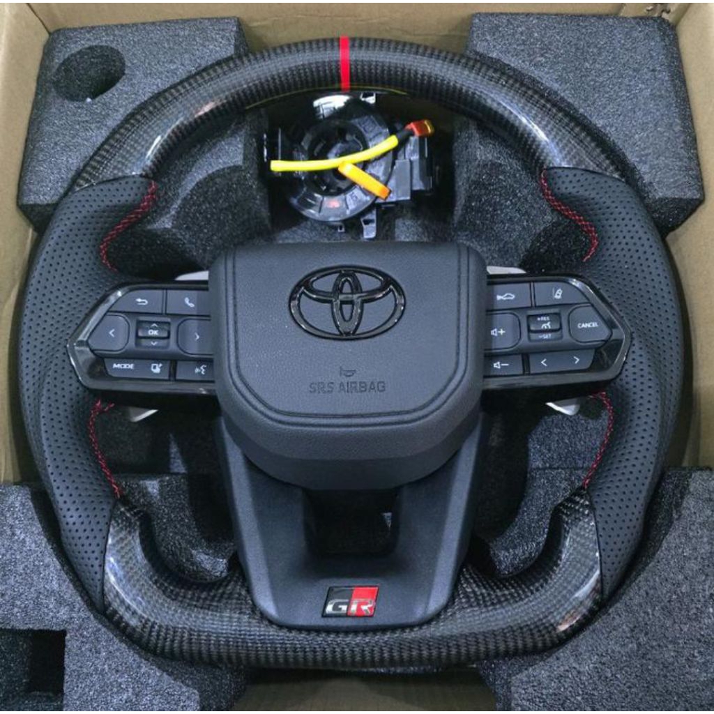 Stir Toyota Landcruiser LC300 Carbon