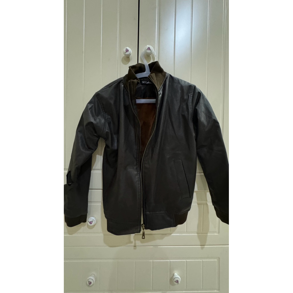 Jaket Kulit cewek warna Coklat