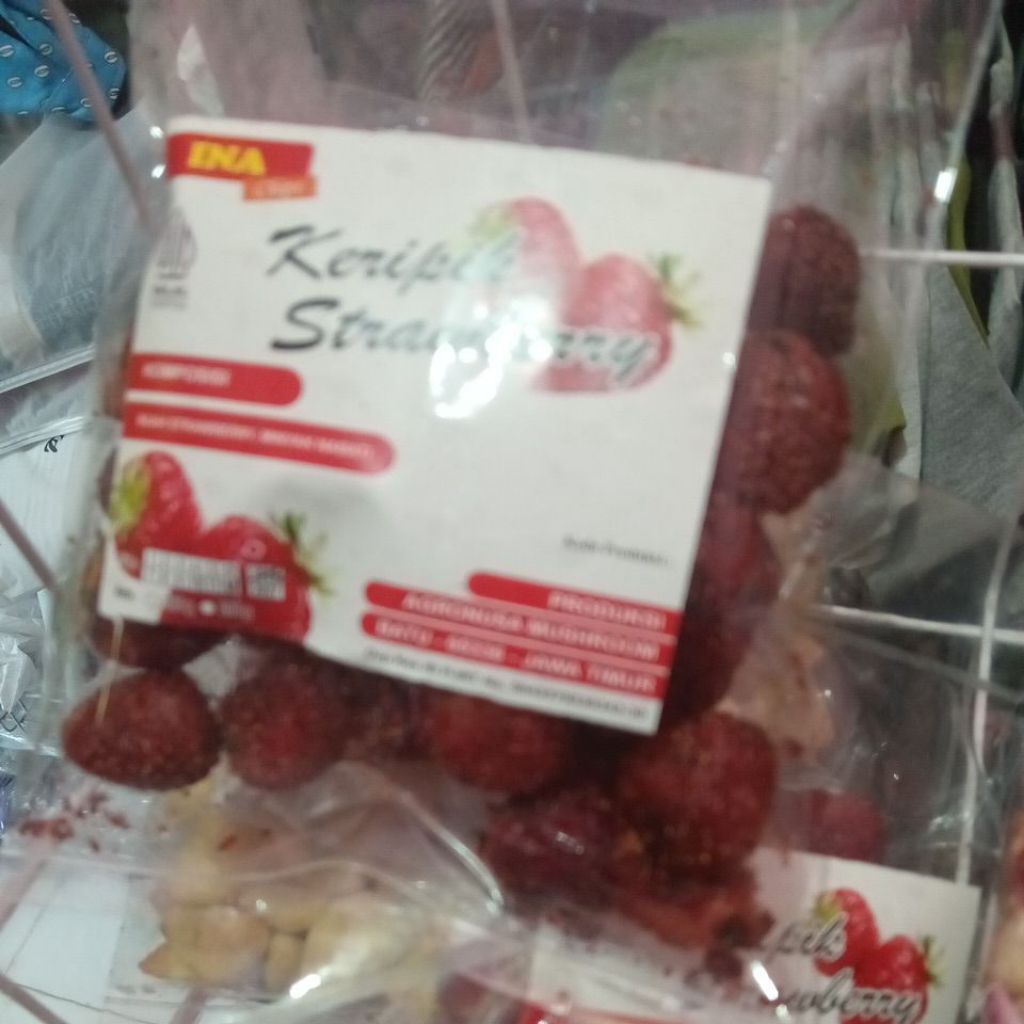 

Keripik Strawberry