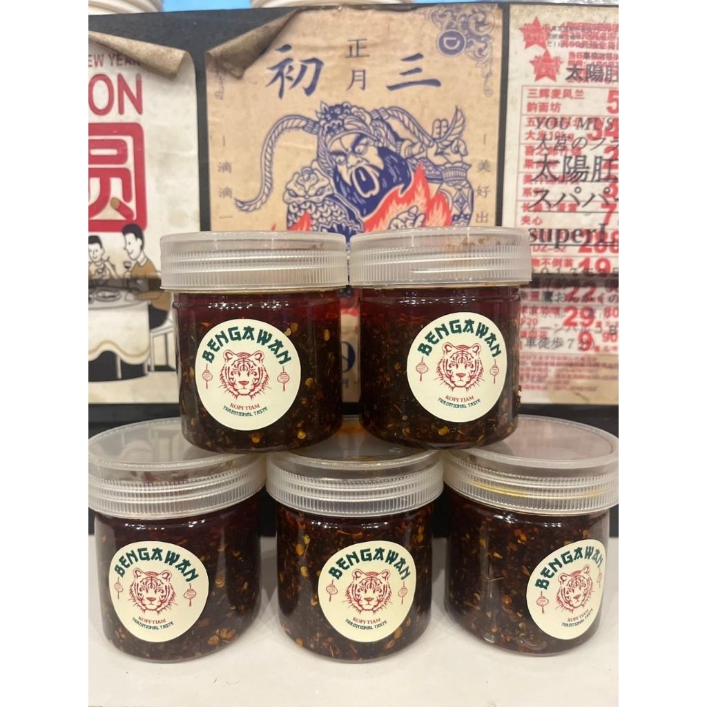 

Chili Oil-Premiun Original-Minyak Cabai dengan Bawang-Gurih Serba Guna-Spicy-Sambal-Nikmat
