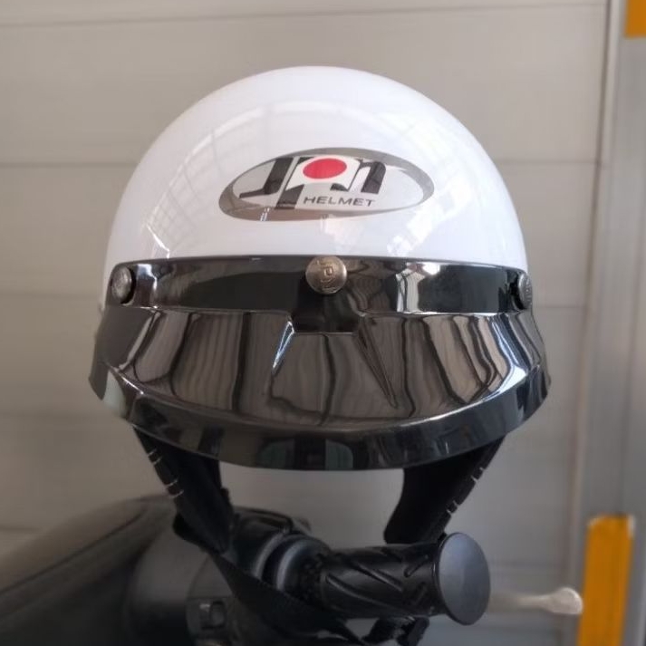 Helm CHIPS Jpn warna putih glossy