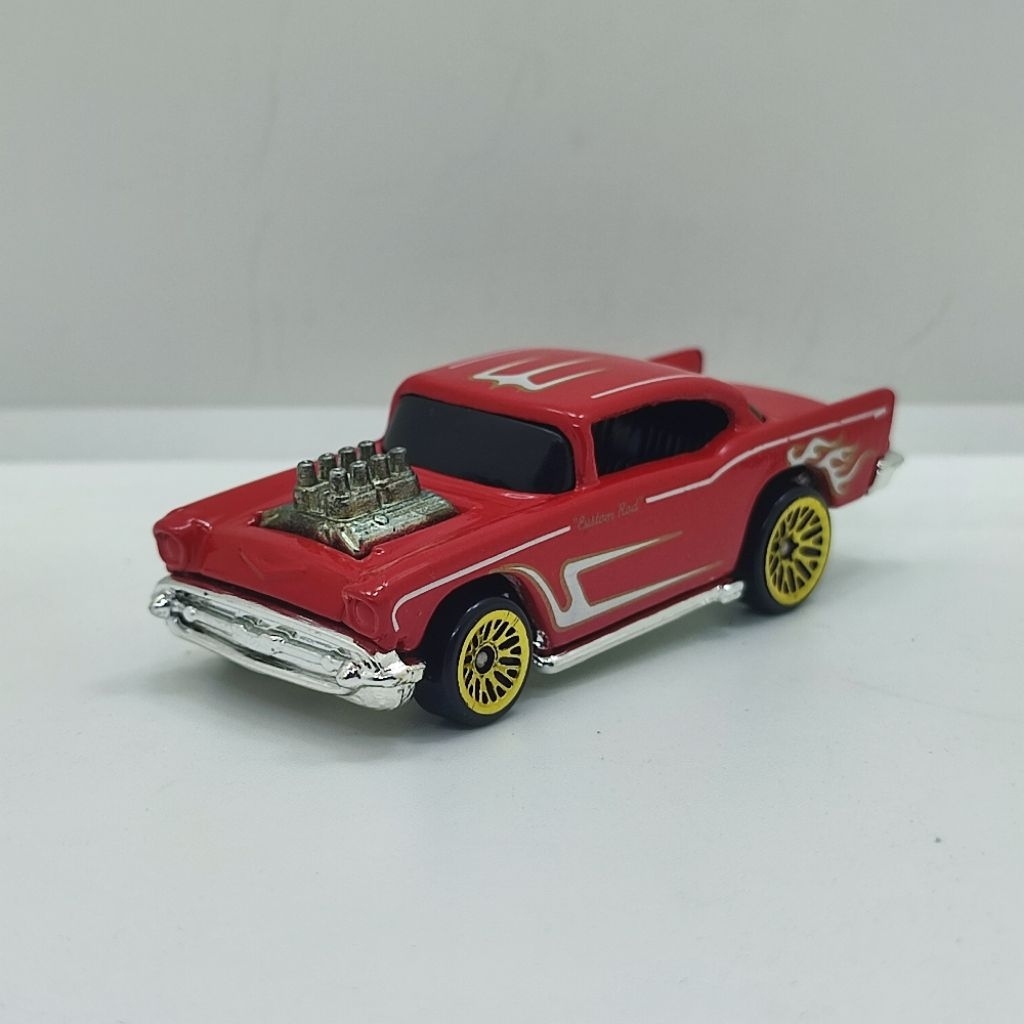 LOOSE Diecast Hot Wheels '57 CHEVY GOLD LW Mainan Anak Mobilan Murah Lelang Hotwheels Classic 1999 C