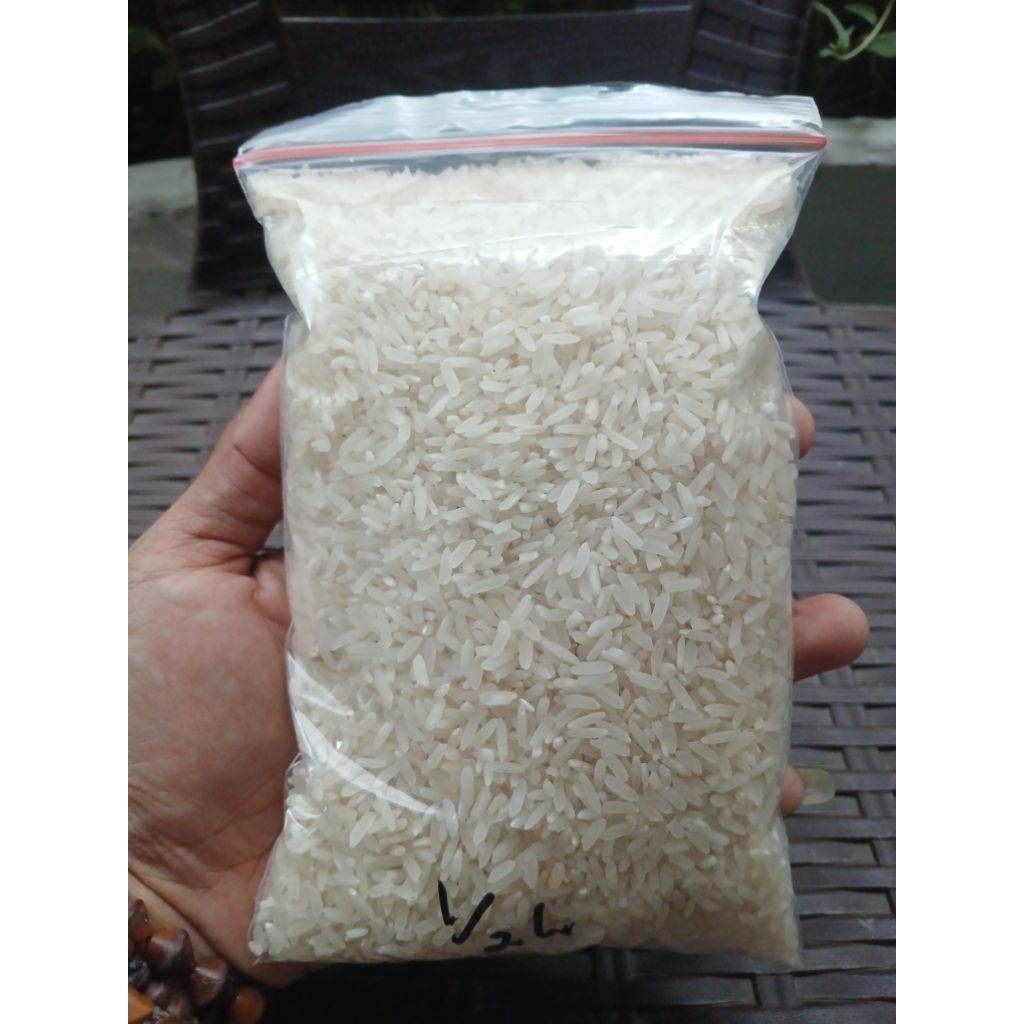 

BERAS PULEN ½ Liter