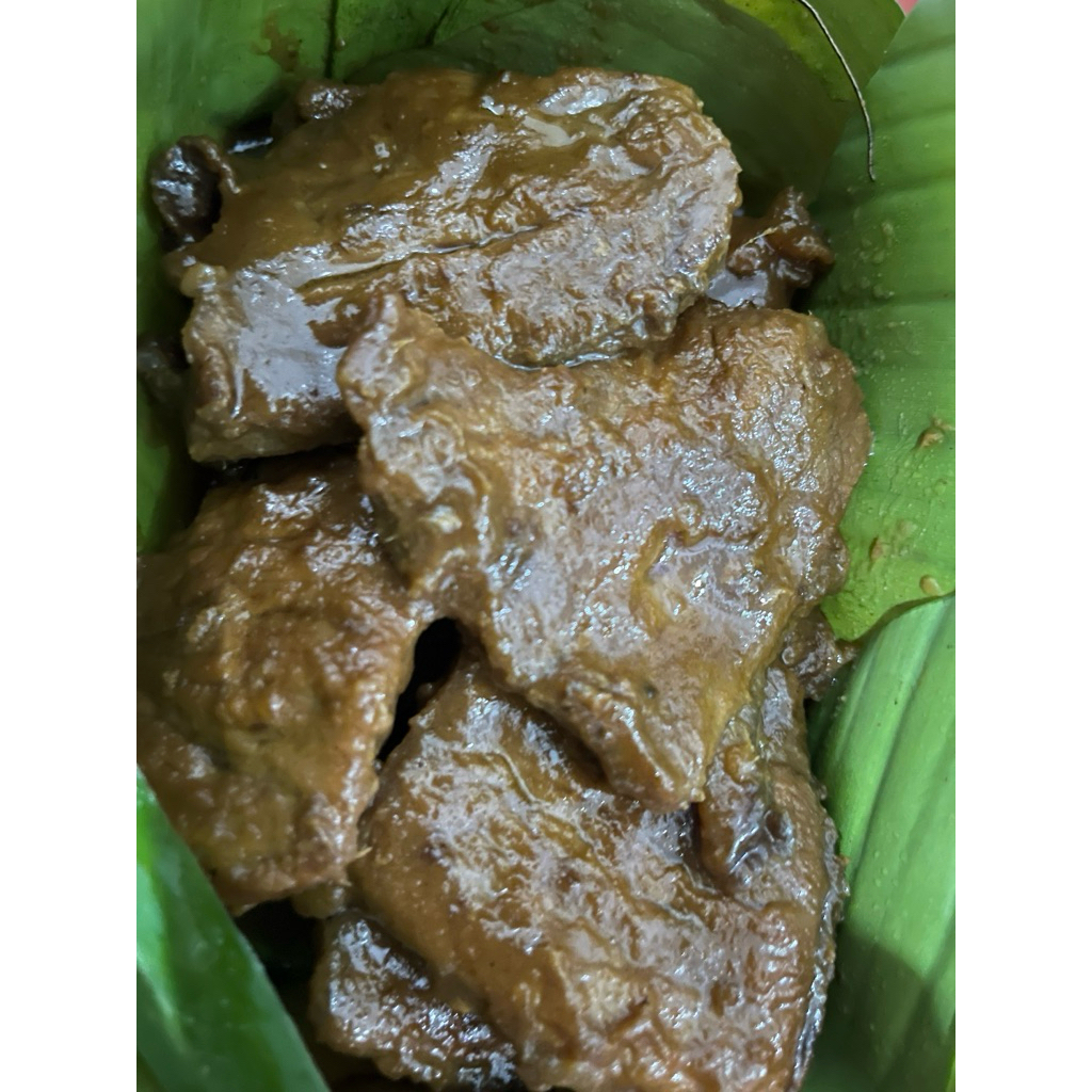 

Empal Lidah ungkep super empuk Laris Mak Tuman siap goreng srundeng di pisah