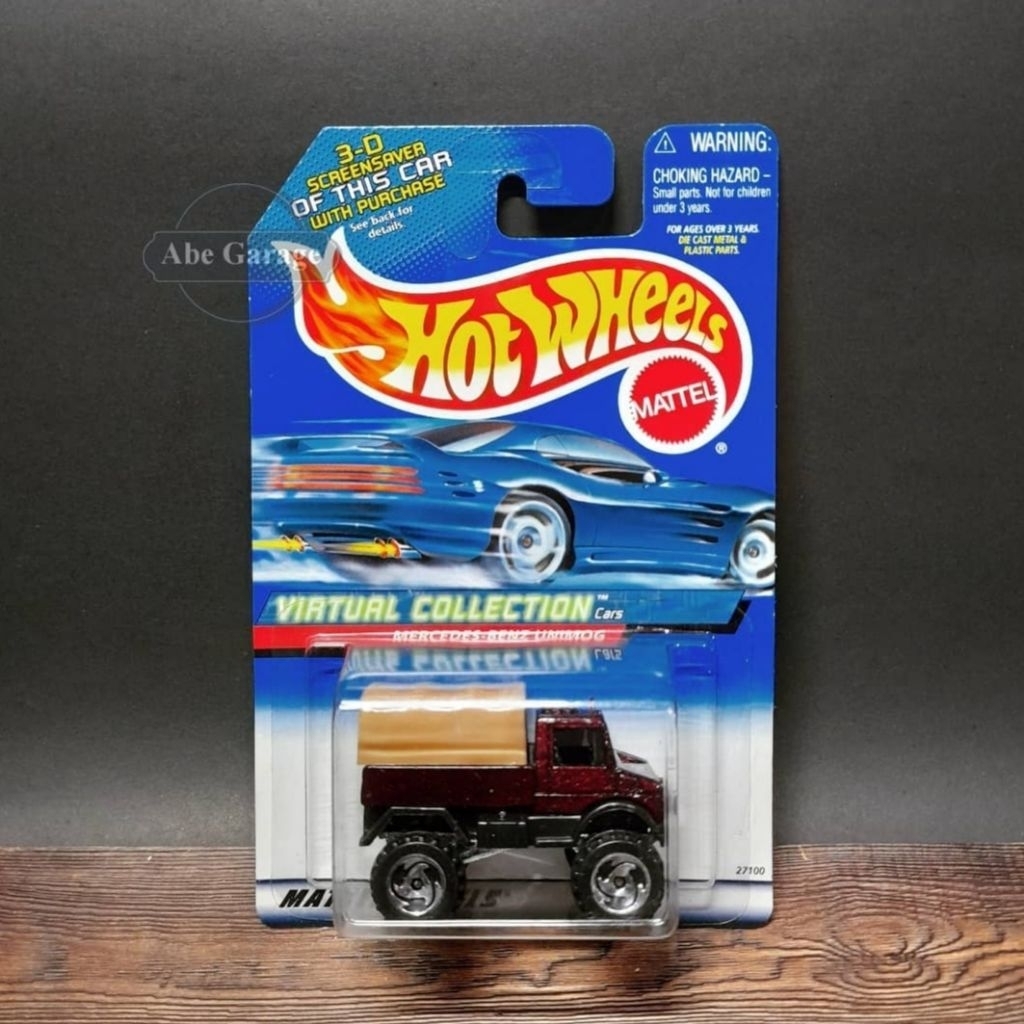 Hot Wheels Mercedesbenz Unimog Maroon