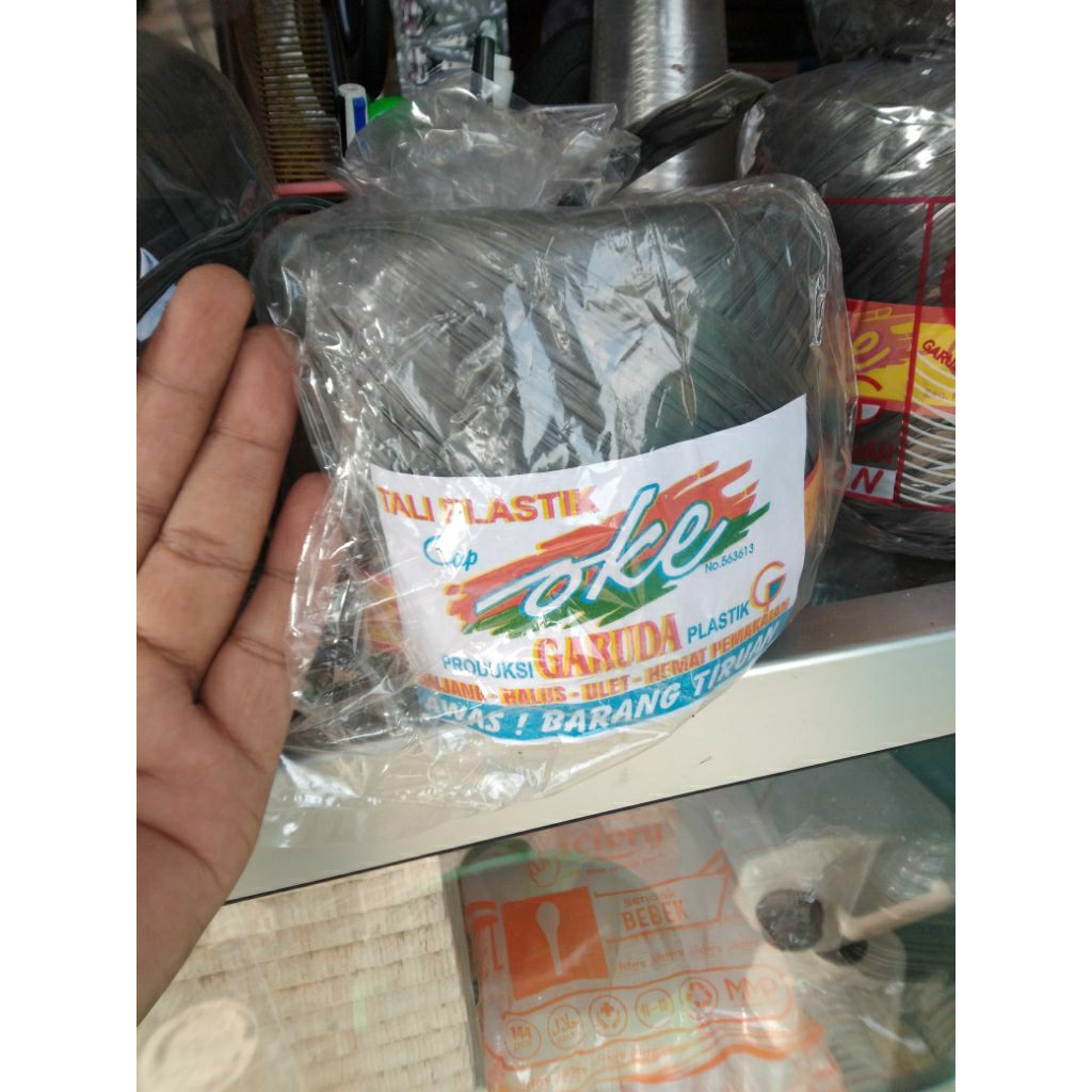 

tali rafia setengah kilo