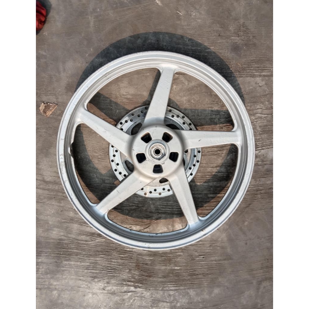 pelek racing depan motor Vixion Old barang asli cabutan motor original