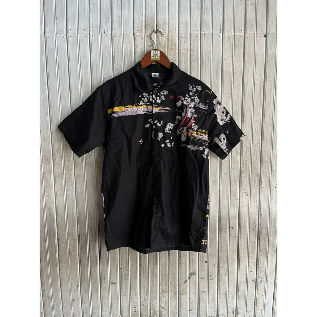 Kemeja Hawaii Sukajan Koi