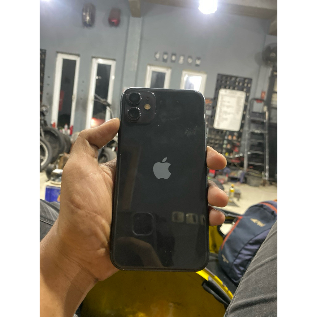 iphone 11 64 GB ex ibox