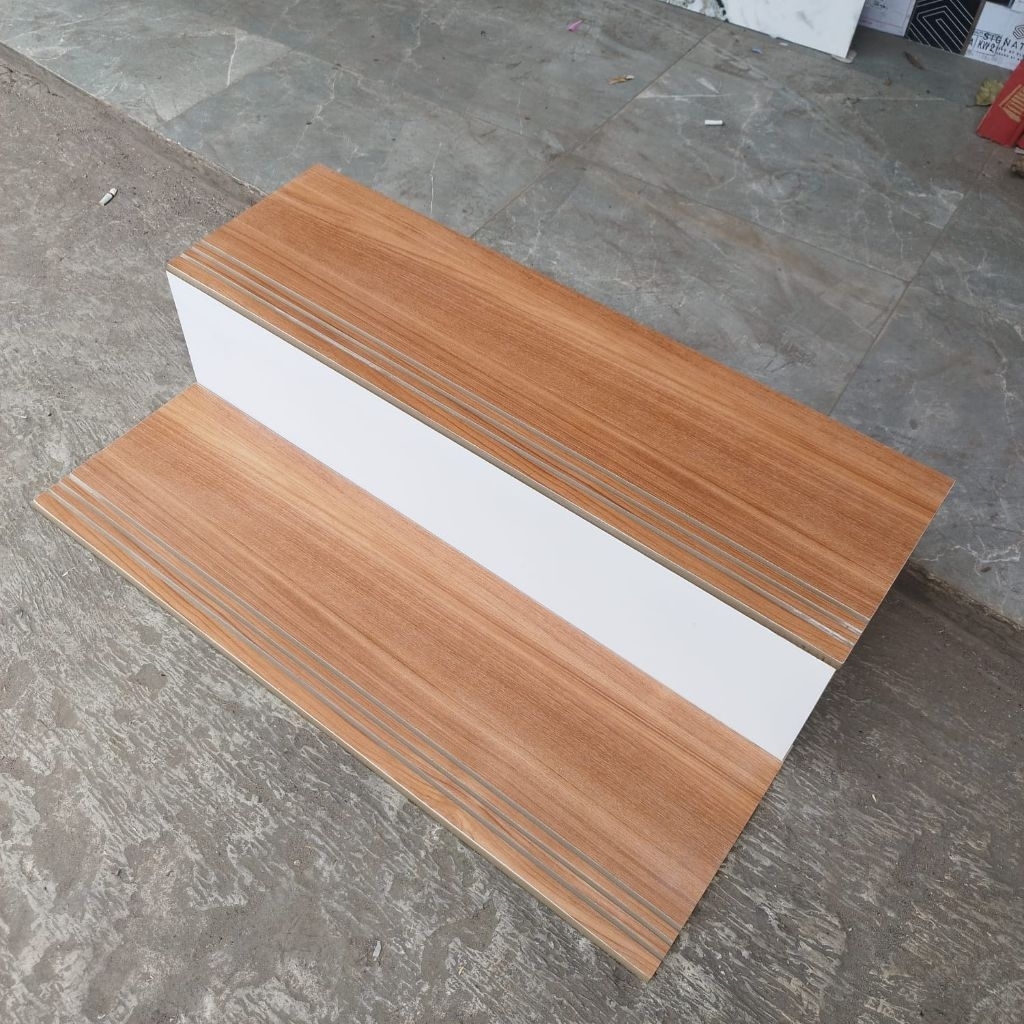 granit tangga custom kombinasi warna