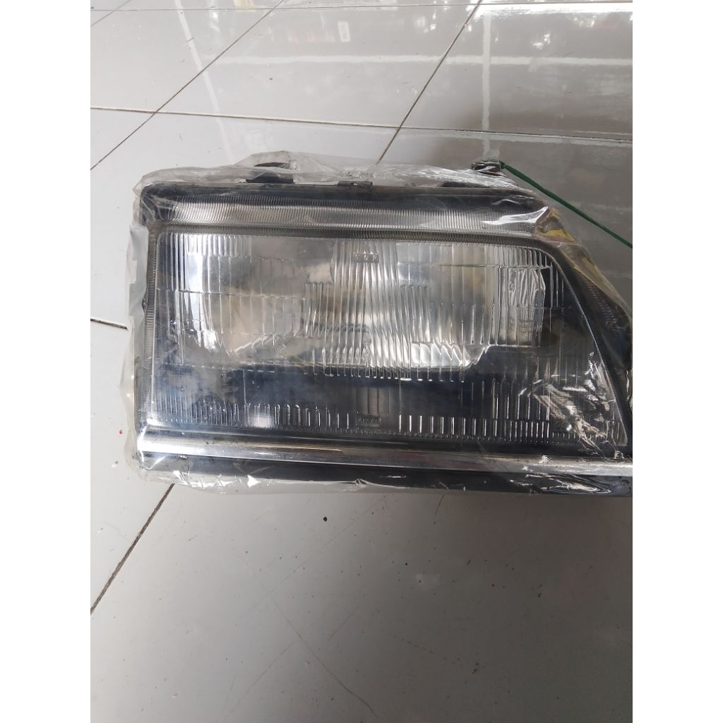 Lampu Depan Honda Civic wonder 86/87 pintu 4(kanan)