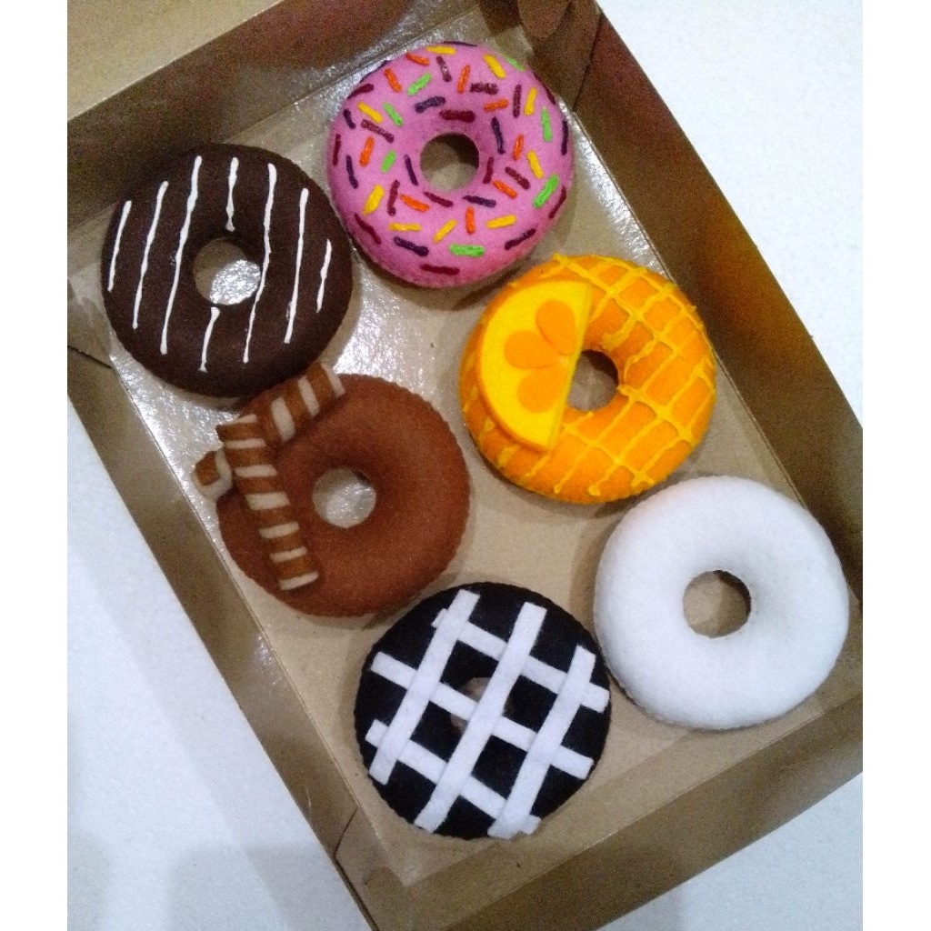 Replika Kue Donat / Mainan flanel Kue Jajanan Pasar / Mainan Edukasi Anak / Mainan masak-masakan