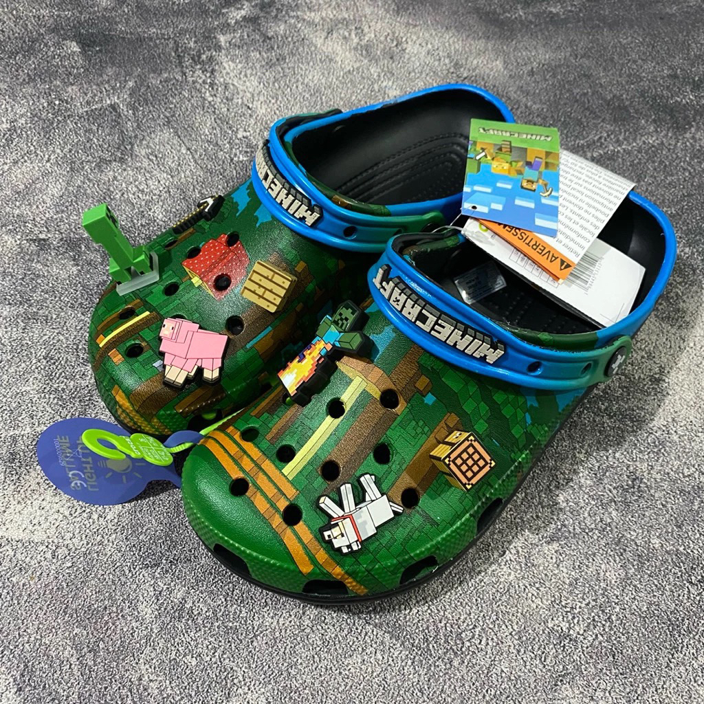 [READY STOCK] CROCS X MINECRAFT ELEVATED LED CLASSIC COLLABS DEWASA & JUNIOR (INCLUDE JIBBITZ)
