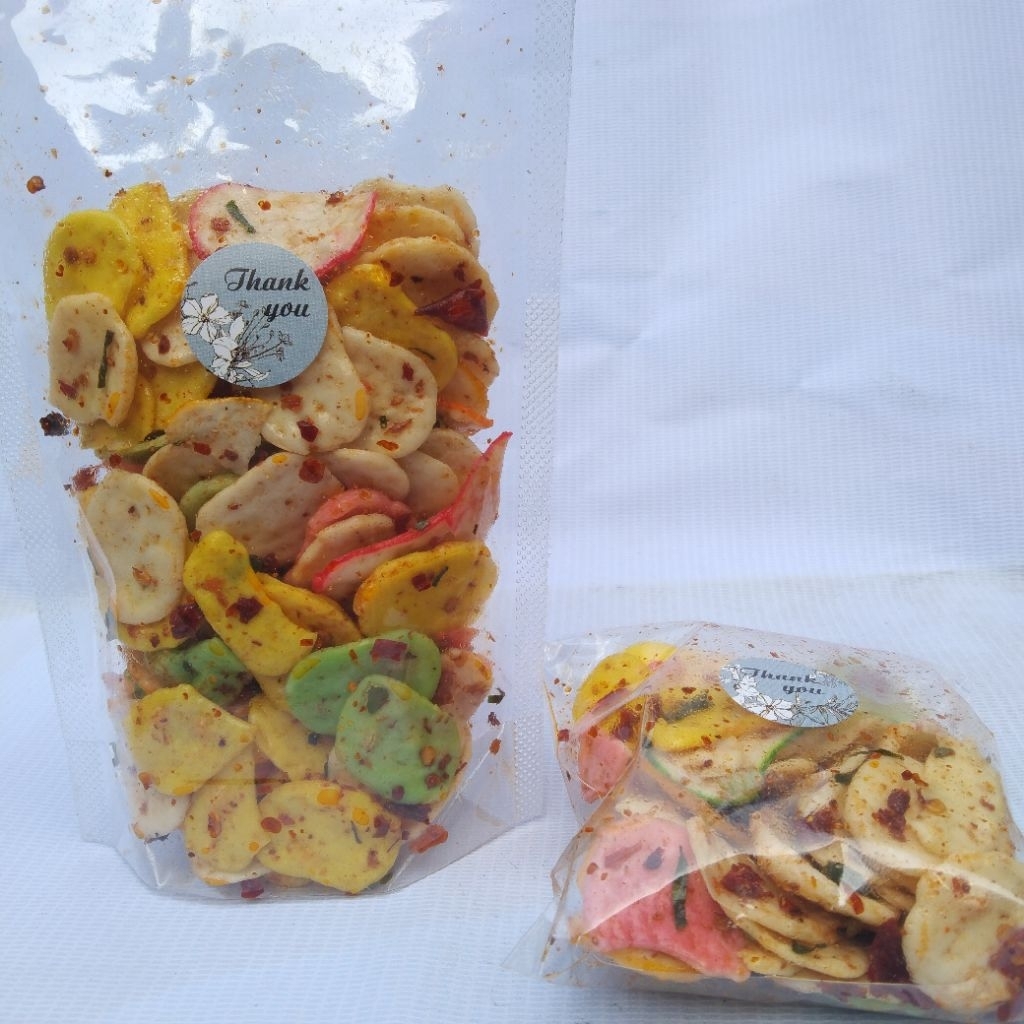 

KERUPUK BANTAT/KRUPUK WARA WARNI PEDAS GURIH ASIN KEMASAN 500gram