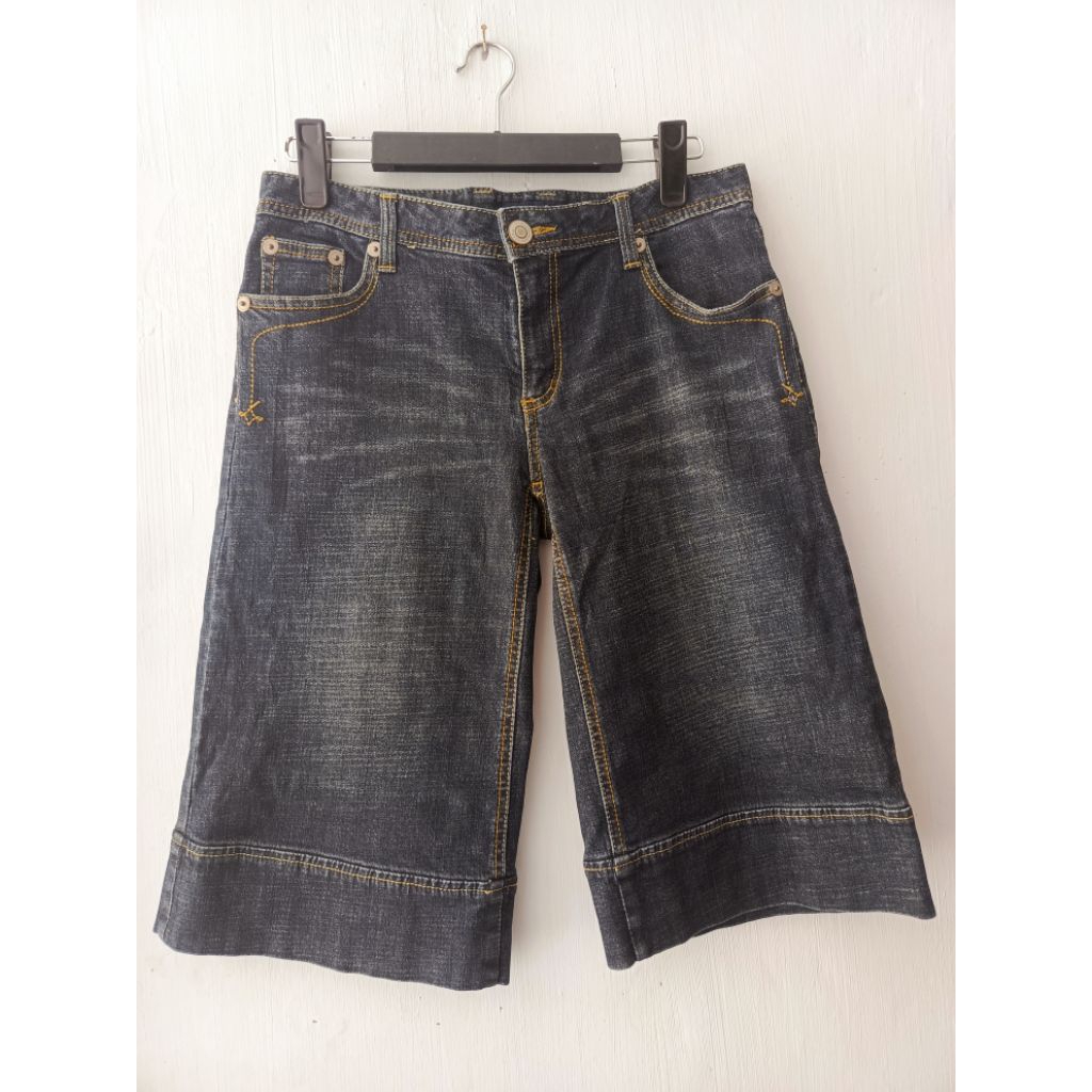 GU UNIQLO JORTS Celana Jeans Gombrang Pendek Size 31/32