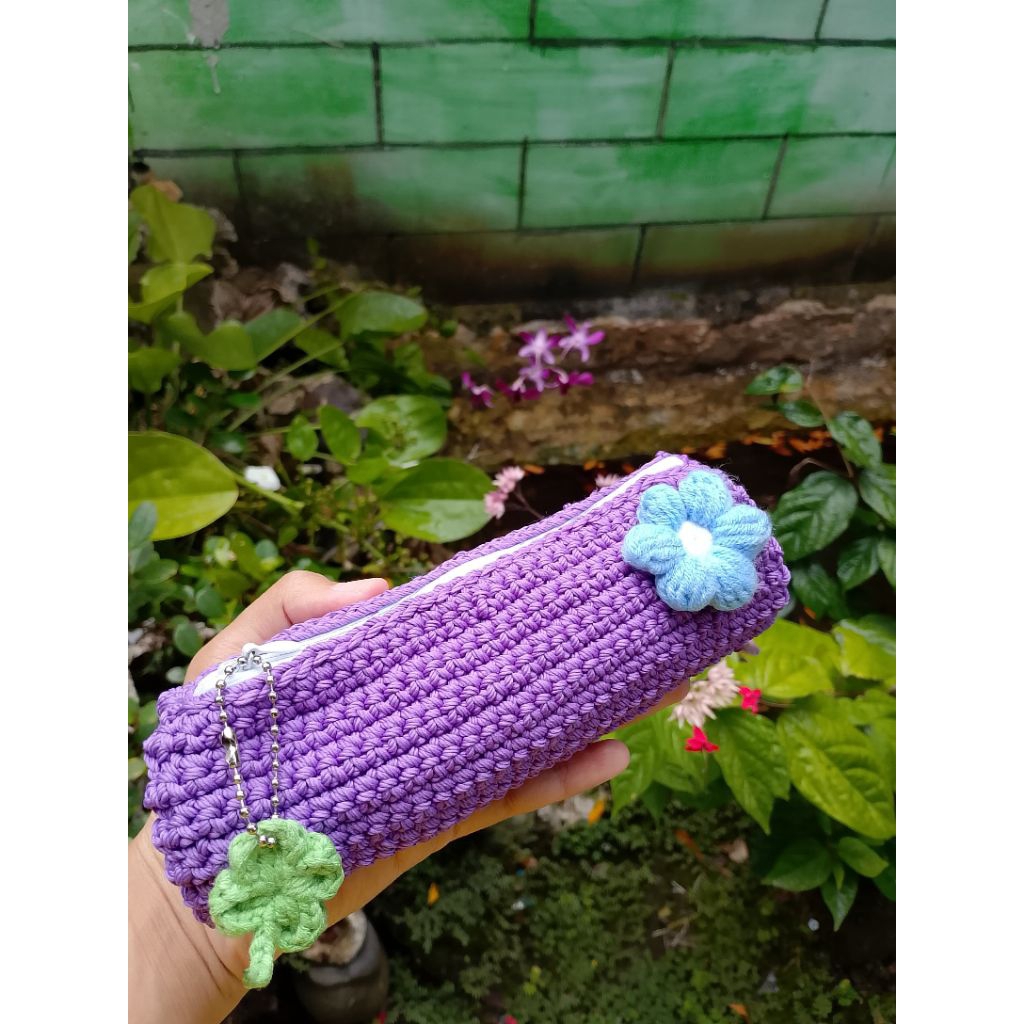 

Tempat pensil rajut | crochet pencil case