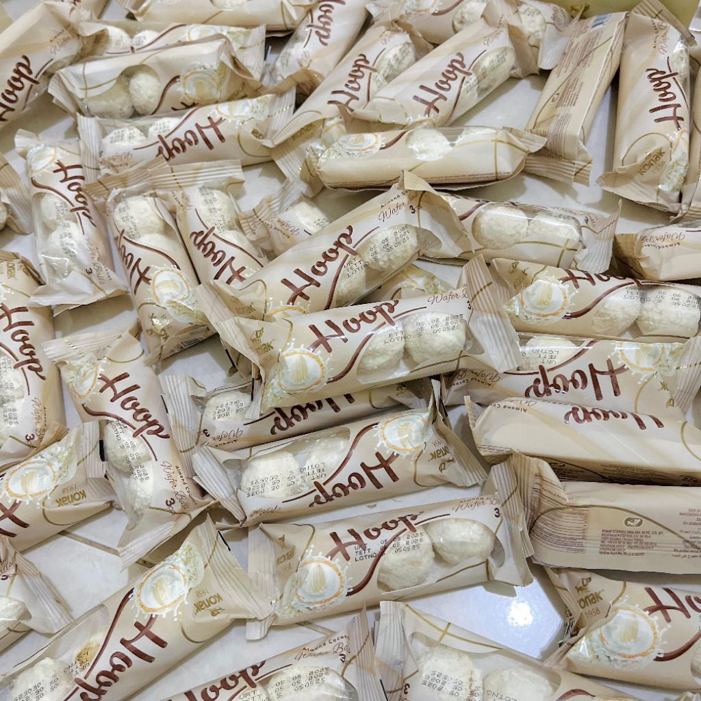 Navi_Lezatoz Konak Hoop Waffer Balls Almond White Chocolate Coklat Turki Coklat Dubai Turkey Oleh