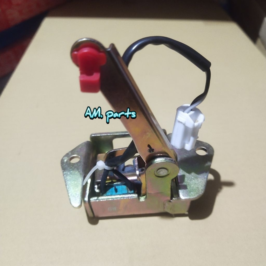 DOOR LOCK/KUNCI BAGASI AVANZA OLD 2004-2011