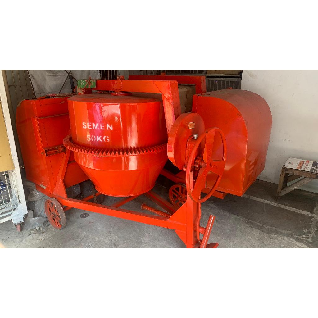 Molen Cor Beton Kapasitas 50kg Semen Diesel 8PK
