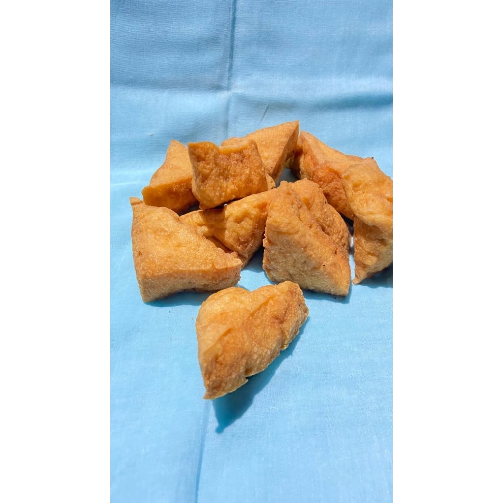 

tahu kopong potong segitiga ,, lembung kopong