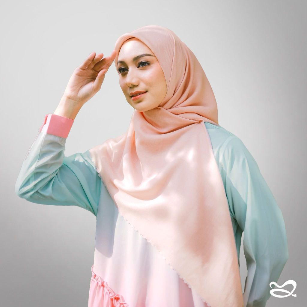 Hijab Voal Premium | Segi Empat 120 x 120 cm | Peach