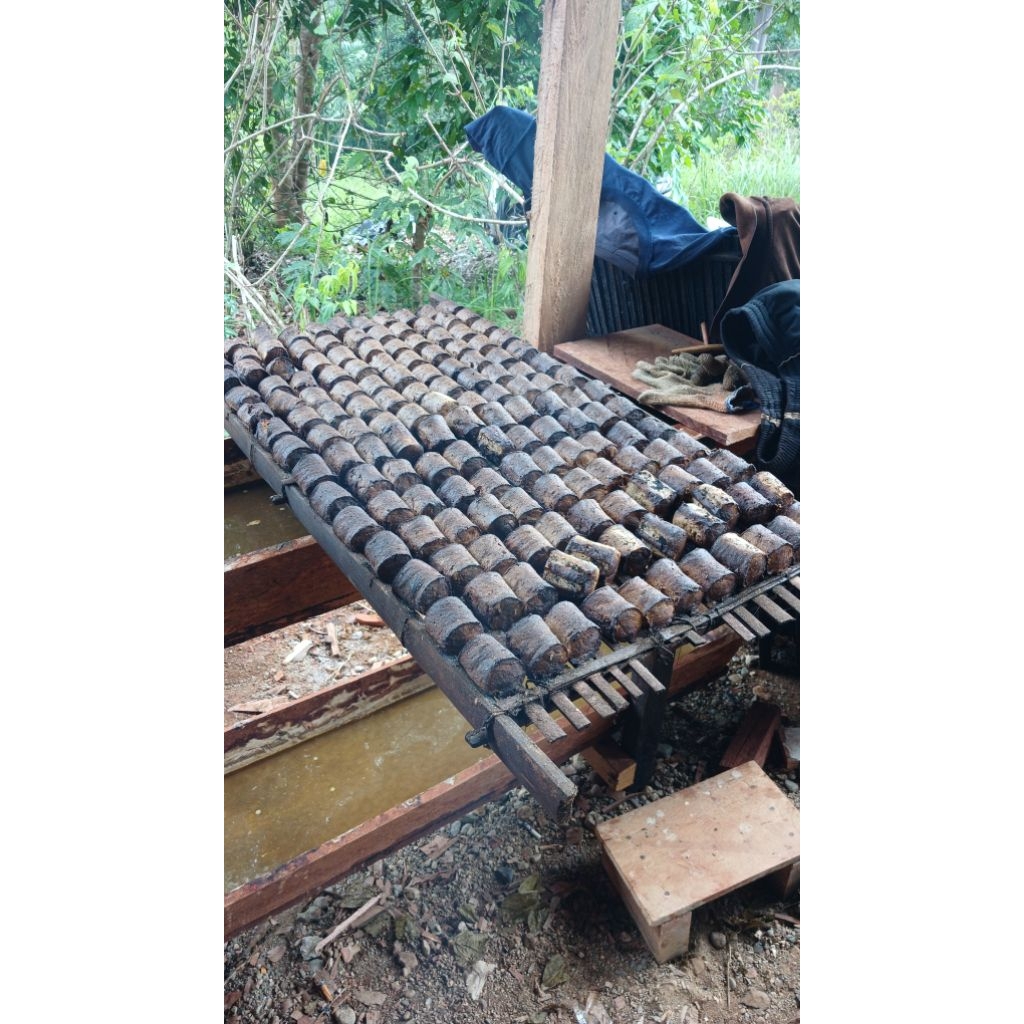 

Gambir Asli Dan Murni Dari Petani Sumbar 250 G.