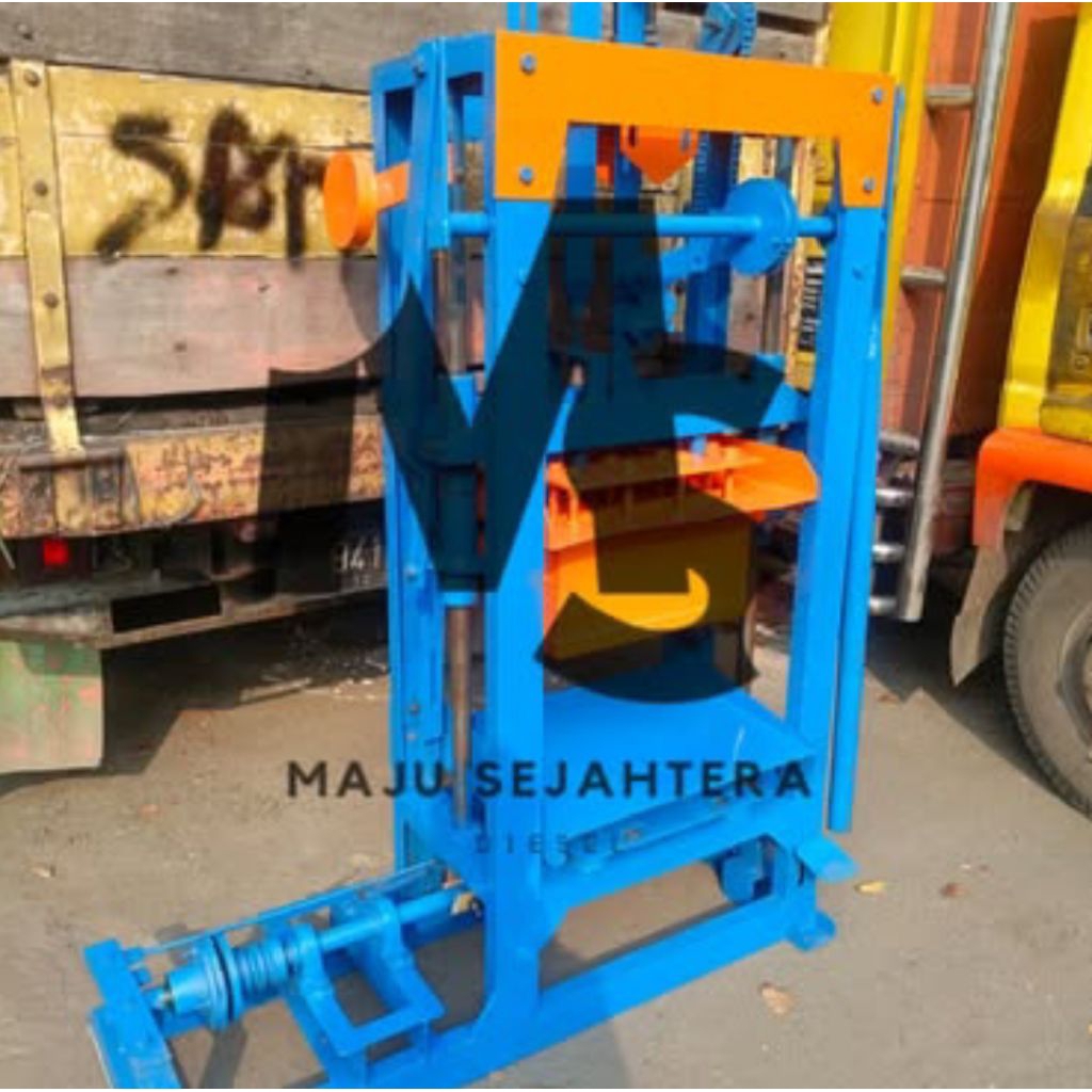 MESIN CETAK BATA PAVING PRES BATAKO UNP8