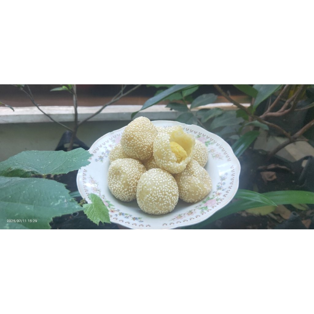 

onde onde isi kacang hijau goreng empuk isi 10 biji