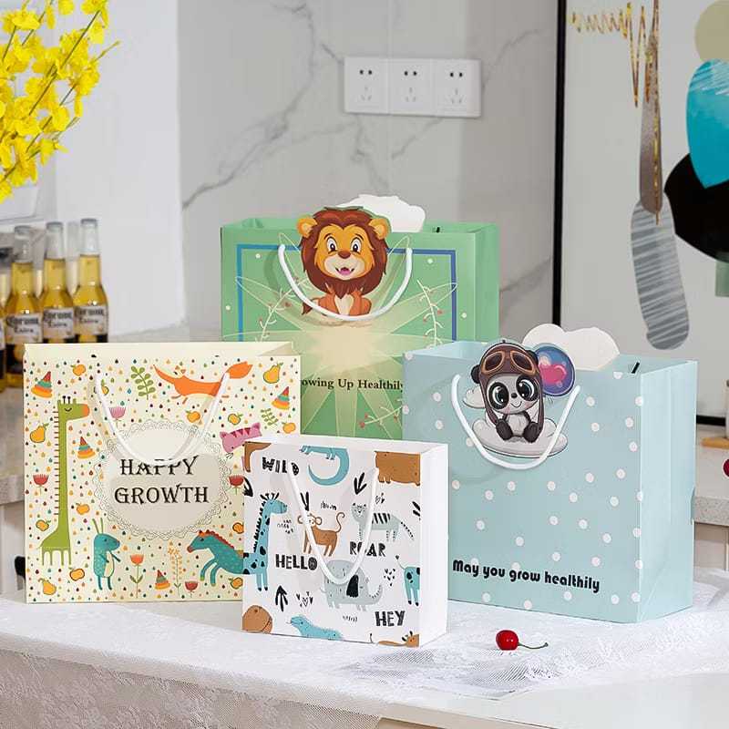 

Paper Bag Wedding / Paper Bag Imlek premium quality GOODIE BAG TAS HADIAH