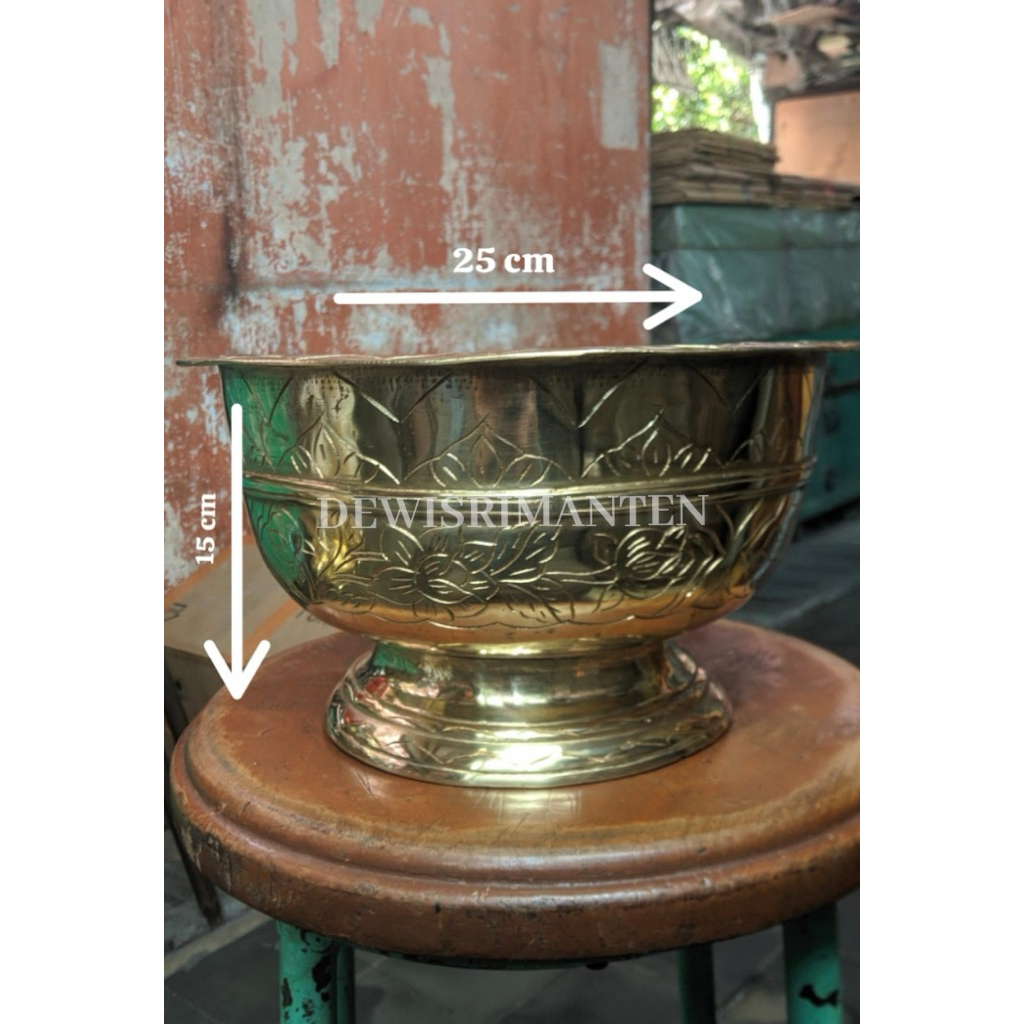 bokor kuningan tebal/Bokor