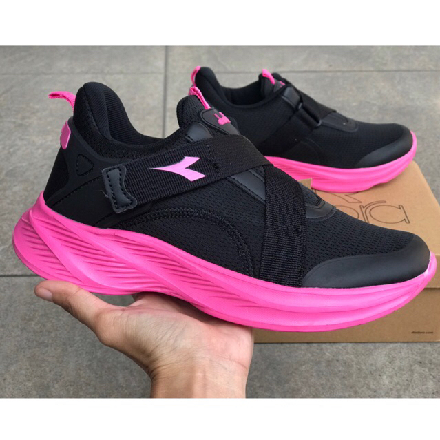 Sepatu Anak Sekolah Diadora
