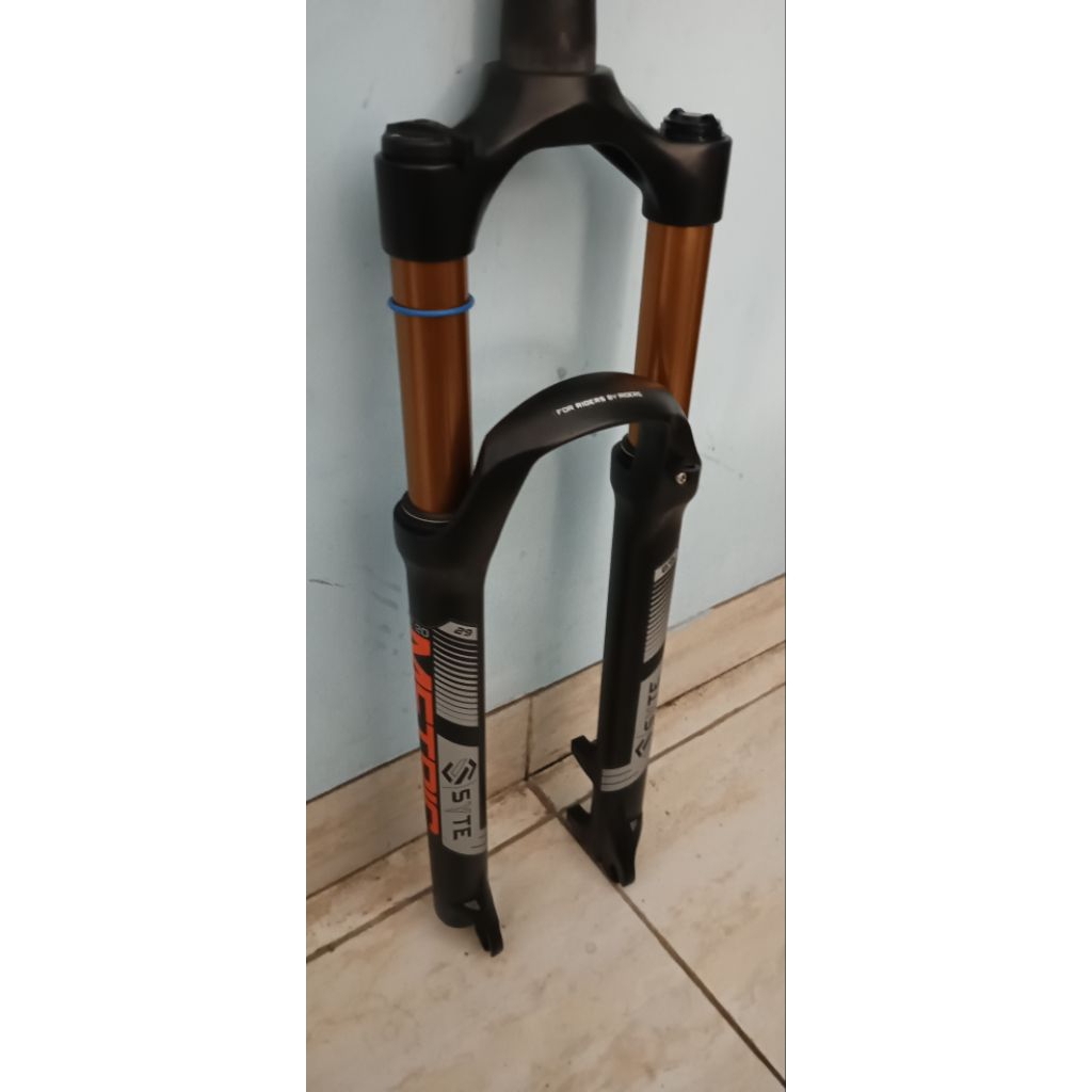 fork syte 29er air/angin travel 120 stantion 32mm lockout rebound tapper