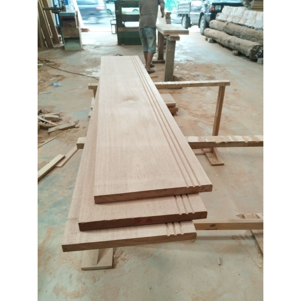 papan anak Tangga Kayu Kamper Samarinda Oven (2,5 x 30 x 60)