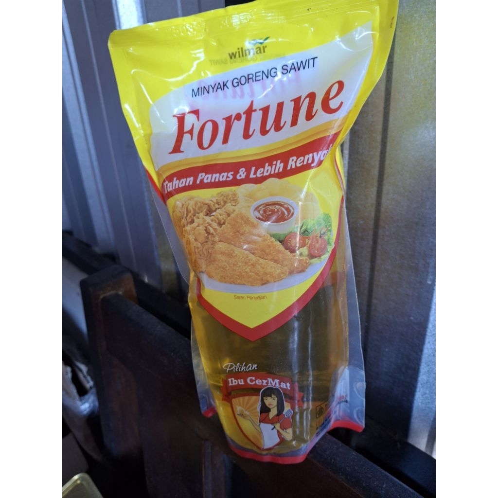 

Minyak Goreng 1 Literan Fortune Refill - isi 12 per karton