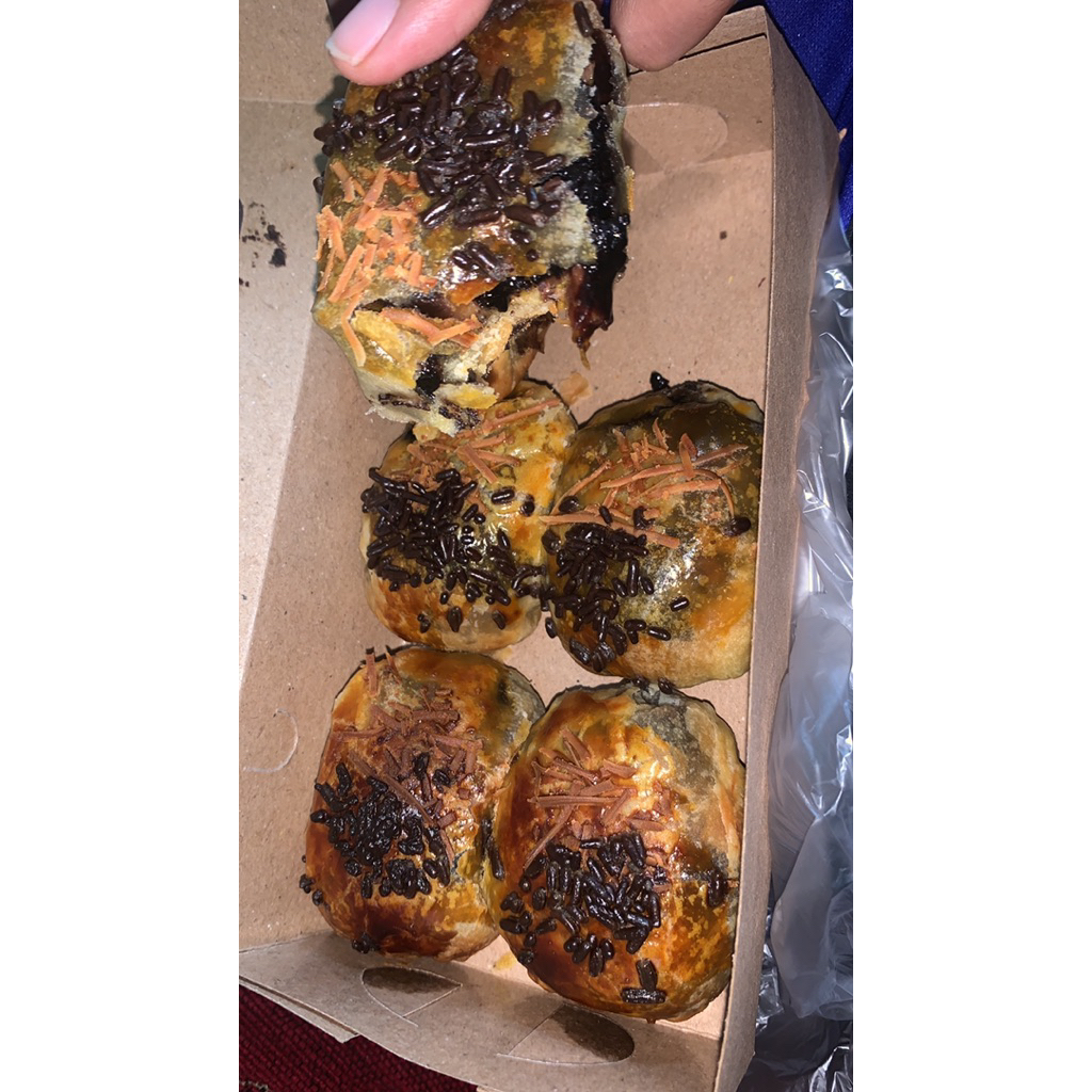 

BOLEN PISANG 3 RASA (COKLAT, TAPE, KEJU)