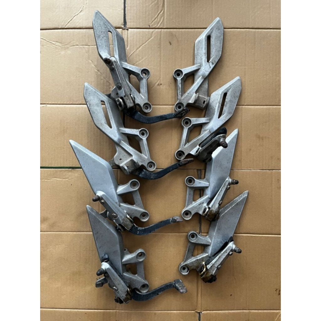 foot step depan set Honda cb 150 R new cb 150 R old original