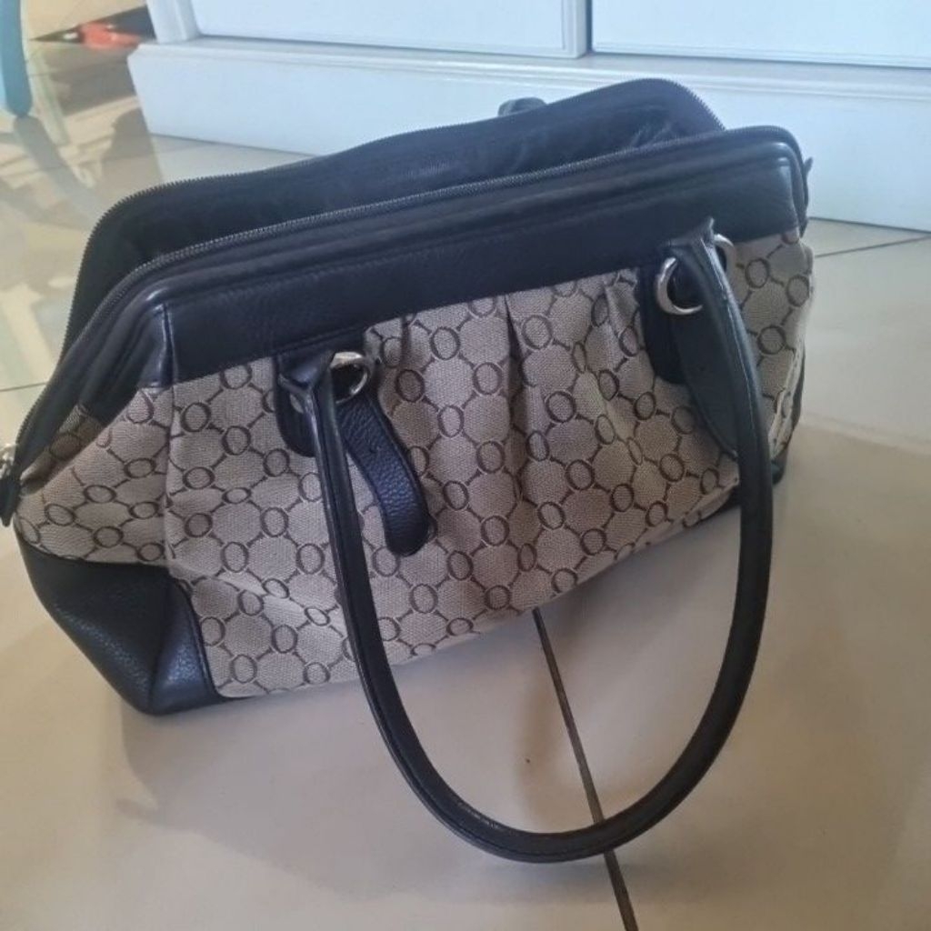 preloved  oroton shoulder bag