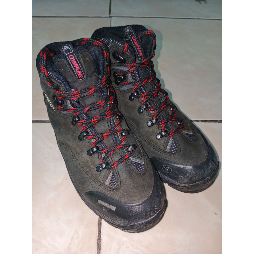 SEPATU OUTDOOR CAMPLINE SECOND SIZE 40