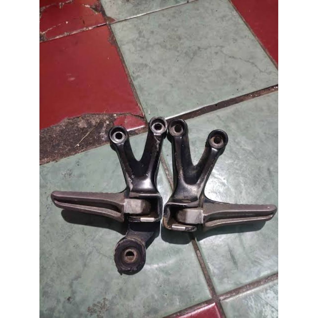 footstep  bostep belakang satria Fu ORI copotan