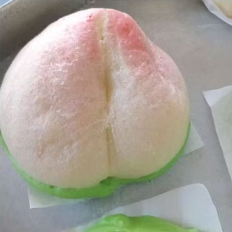 

Bapao Bakpao vegetarian isi 2 buah Persik isian kacang hijau pandan alami