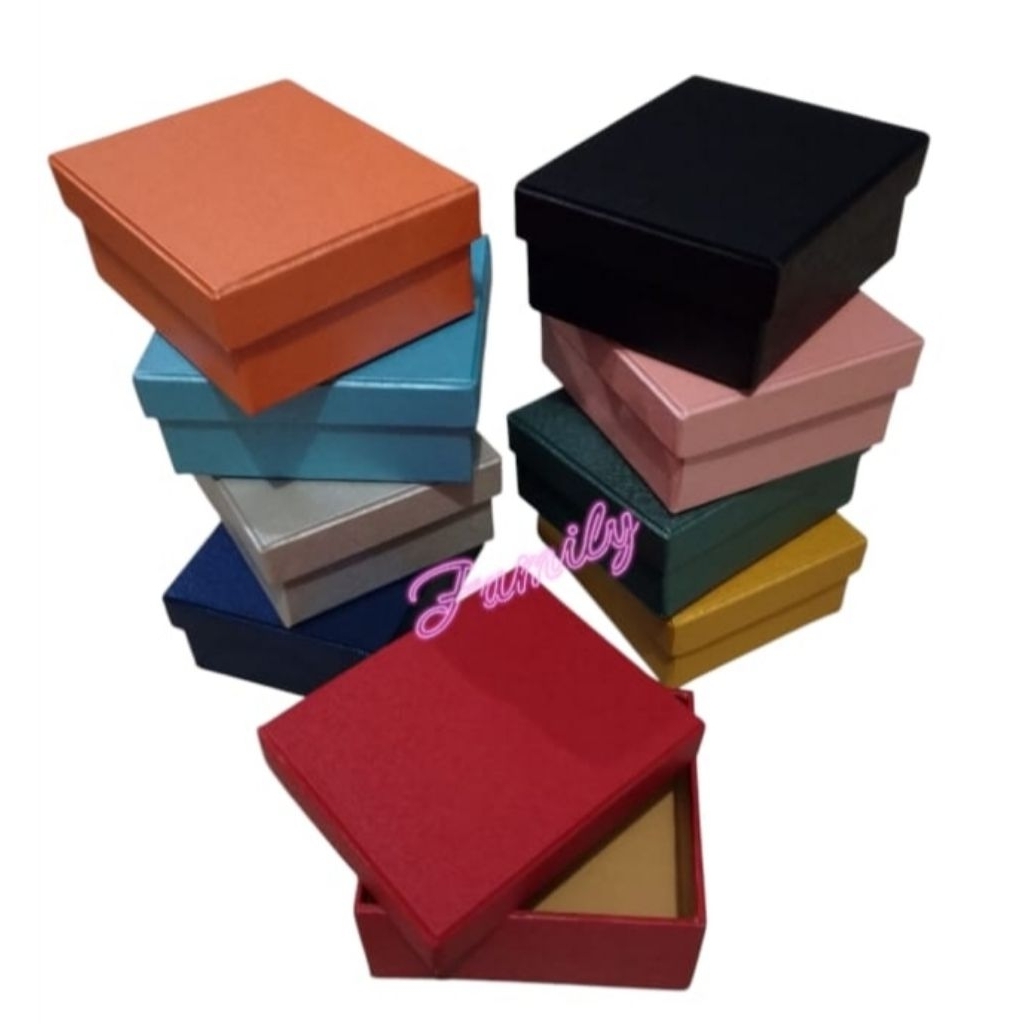 

bok kotak kado/kotak hadiah 12x10x5cm