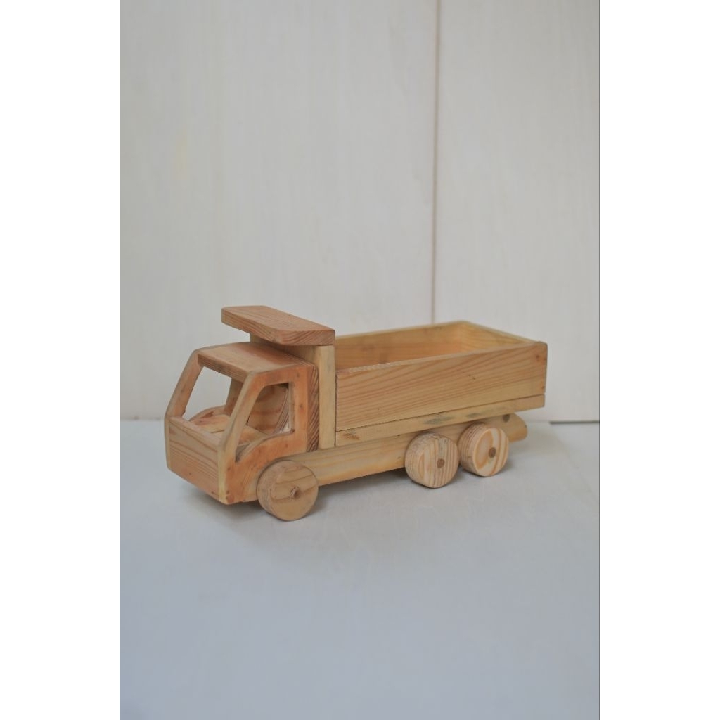 Mainan Truk Kayu Edukatif Anak - Handmade dari Kayu Alami